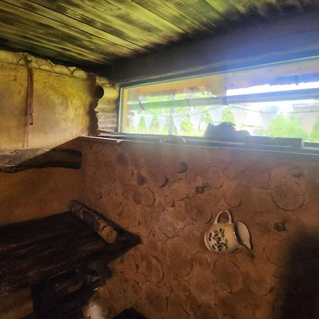Baltas Raganinas Pirts Villa Sabile Kültér fotó