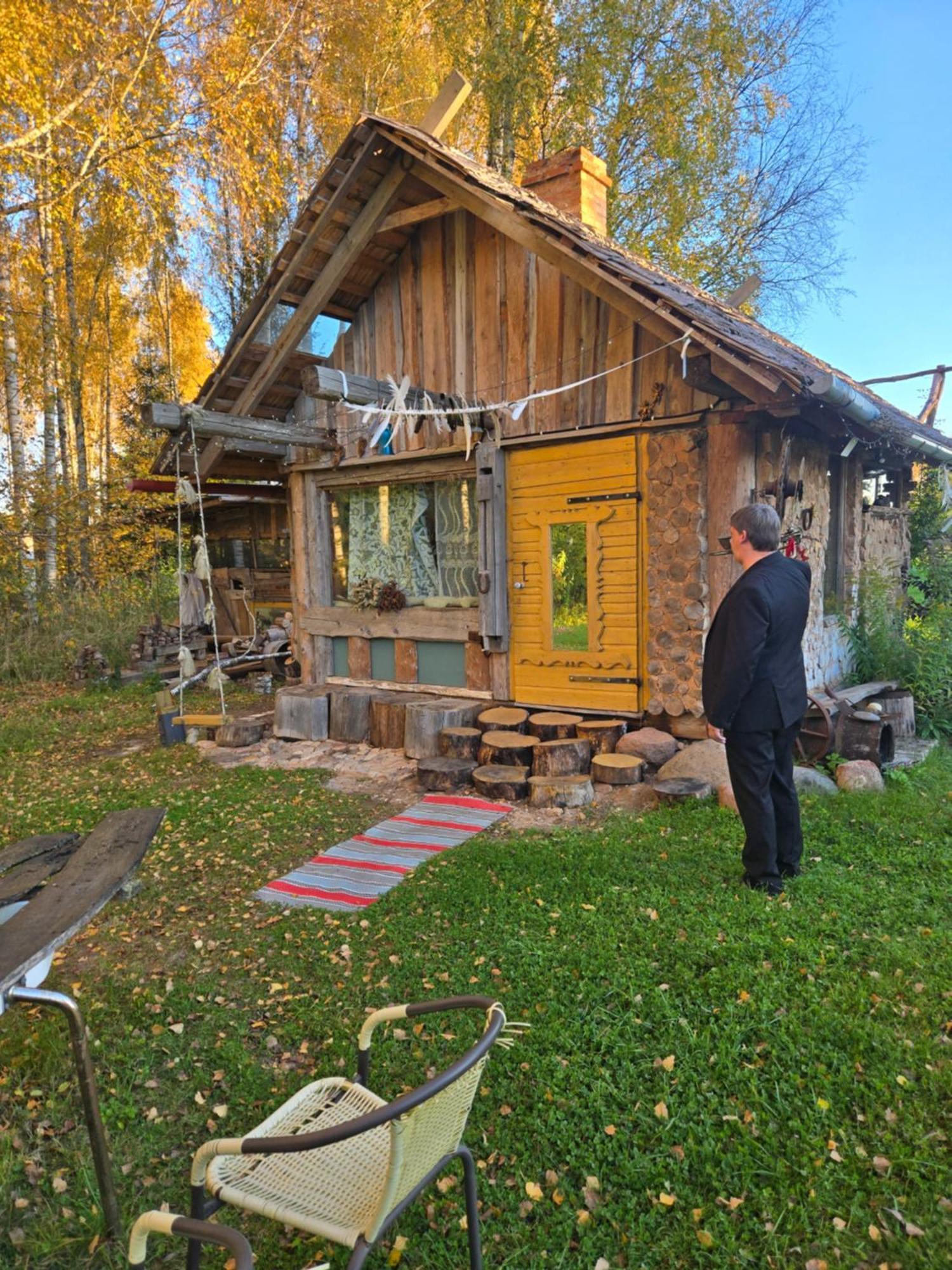 Baltas Raganinas Pirts Villa Sabile Kültér fotó